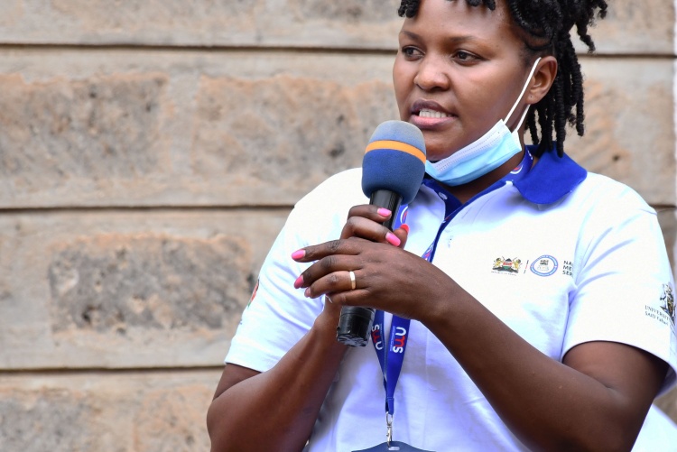 Bernerdette Mbula facility in charge at Baba Dogo HC giving her speech 