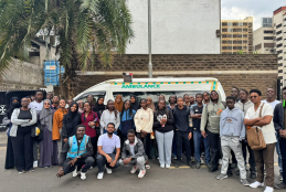 A section of newly trained and qualified occupational first aid experts enjoy a cool photo with the club’s most transformative leader of the year 2024/25 and the Yes Alumnus.